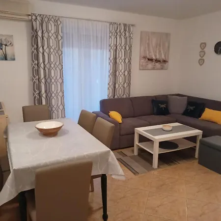 Leda Apartman Medulin Kültér fotó