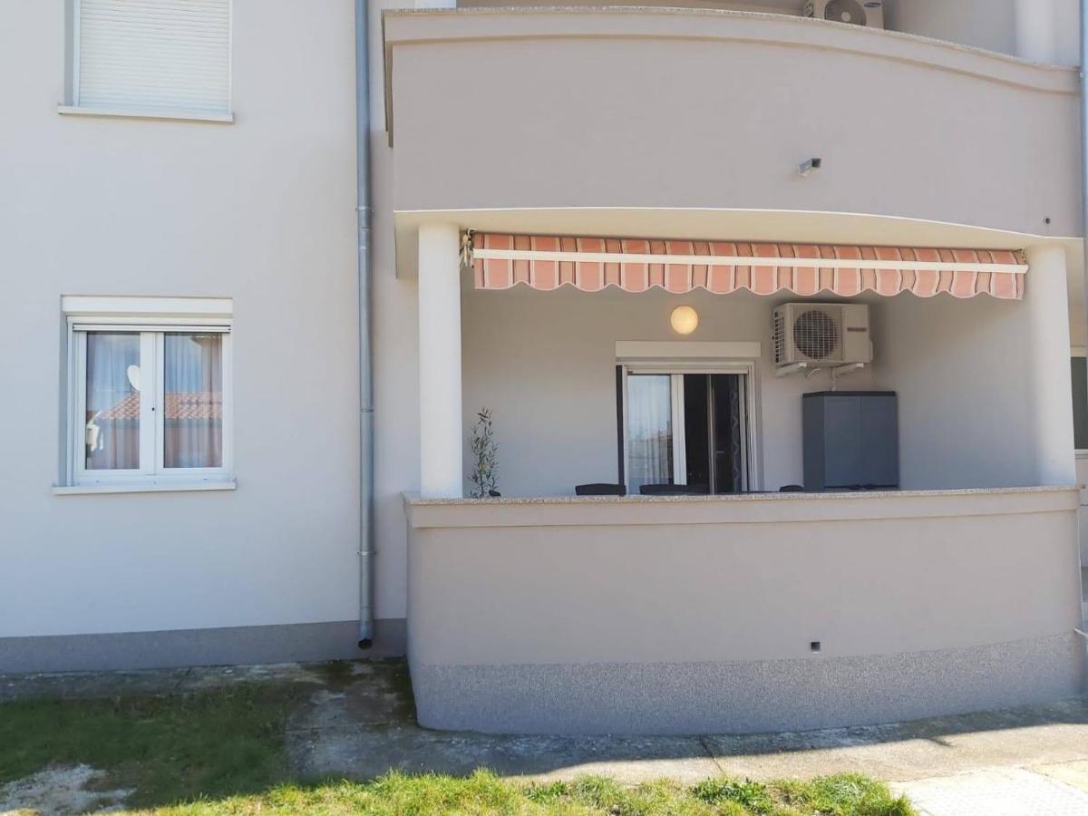 Apartment Leda